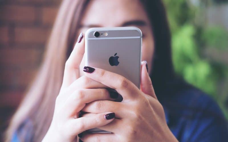 Are Your Phone Habits Ruining Your Skin?